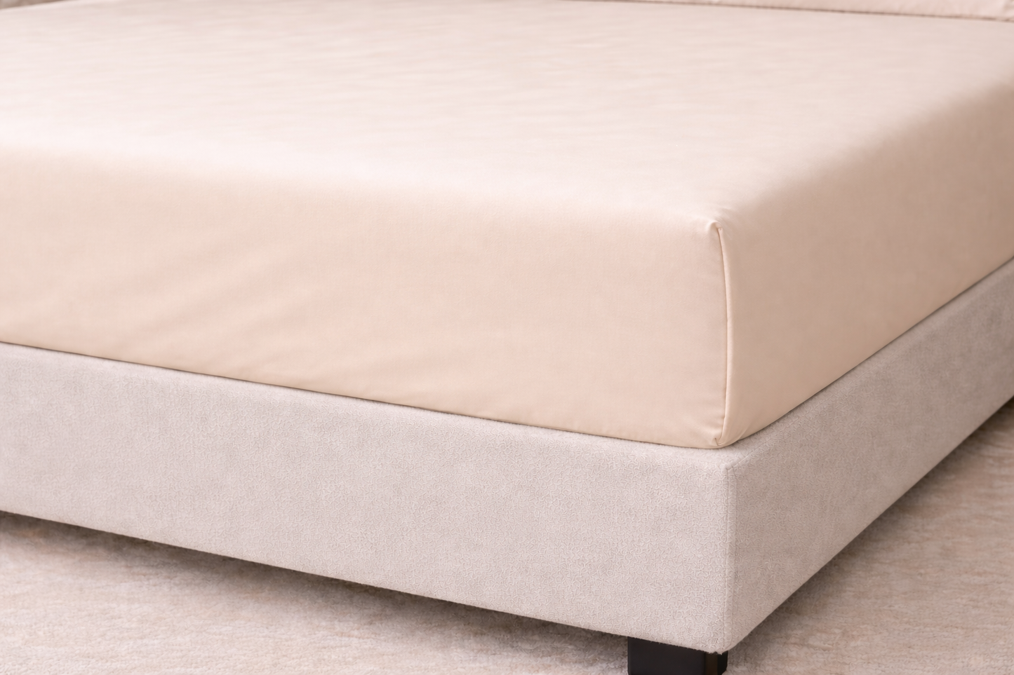 Agha Home Essential Comfort Microfiber Solid Fitted Sheets