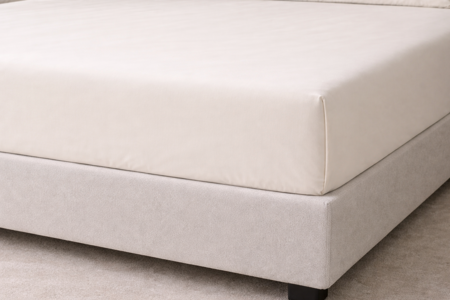 Fitted sheet - Microfiber - Solid - Off-white